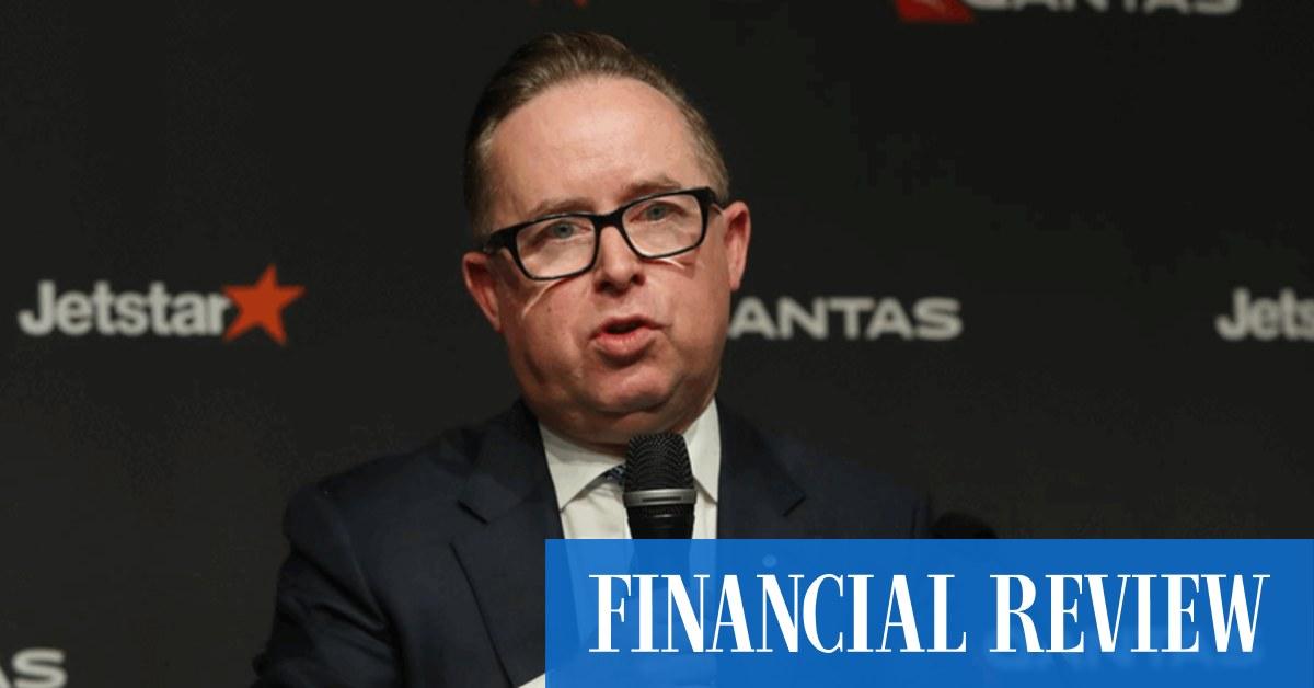Airline told regulator about 18,000 cancelled flights three days before Alan Joyce’s share sale