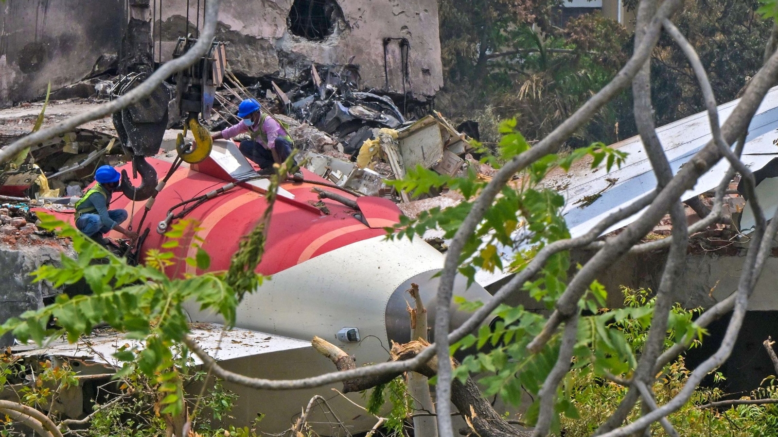 Air India flight's 2nd black box recovered; cockpit voice recorder to aid probe | Latest News India