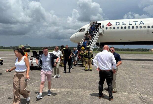 Flight emergency lands at Cecil Airport in Jacksonville