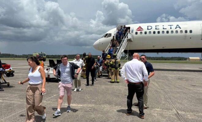 Flight emergency lands at Cecil Airport in Jacksonville